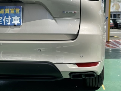 CX-60(マツダ)ディーラ-試乗車 後席内装
