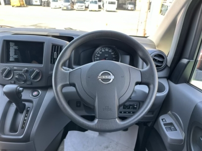 NV200バネットバン(ニッサン)中古車 内外装写真