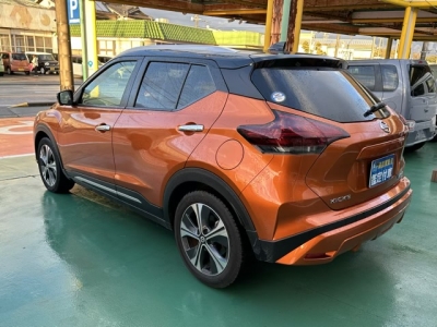 キックス(ニッサン)中古車 後方