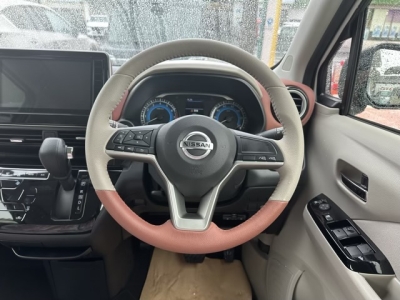 デイズ(ニッサン)中古車 内外装写真
