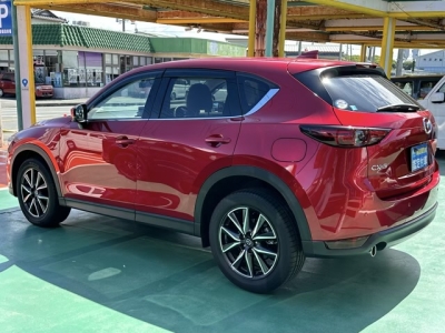 CX-5(マツダ)中古車 後方