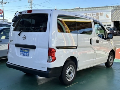 NV200バネットバン(ニッサン)中古車 後席内装