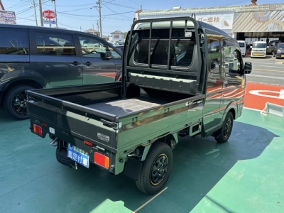 キャリートラック(スズキ)中古車 後席から見た前席