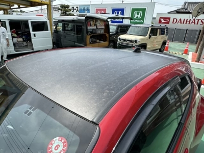GRヤリス(トヨタ)中古車 後席から見た前席