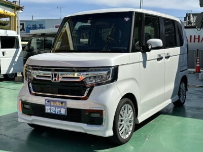 N-BOXカスタム(ホンダ)中古車 前方