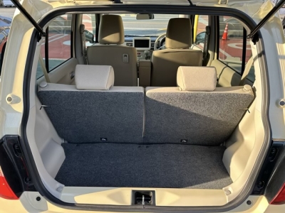 ラパン(スズキ)中古車 内外装写真他