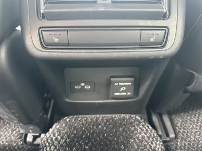 CX-60(マツダ)中古車 後席から見た前席