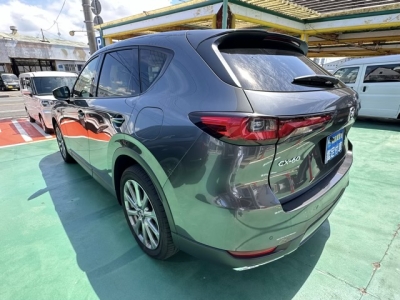 CX-60(マツダ)中古車 後方