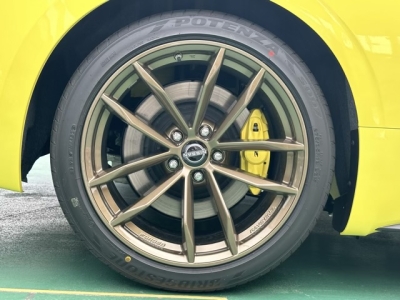 フェアレディZ(ニッサン)登録済未使用車 後席内装