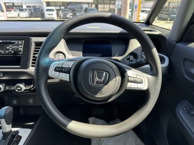 フィット(ホンダ)中古車 内外装写真他