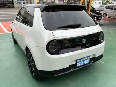 HONDA e(ホンダ)中古車 後方