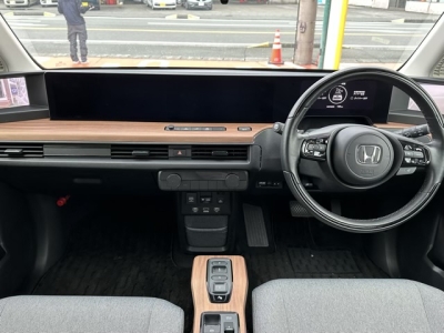 HONDA e(ホンダ)中古車 内外装写真