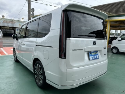 ステップワゴン(ホンダ)登録済未使用車 後方