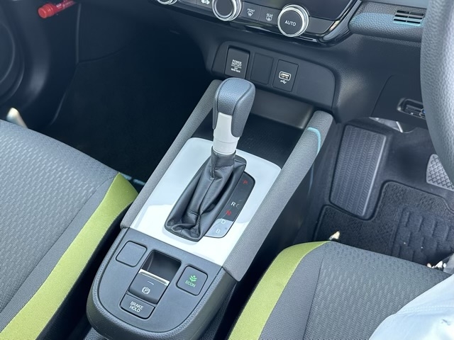 フィット(ホンダ)中古車 18