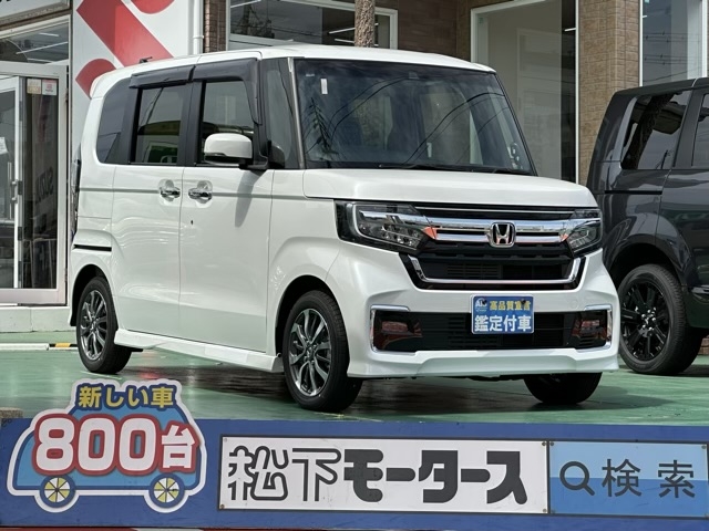 N-BOXカスタム(ホンダ)届出済未使用車全体拡大