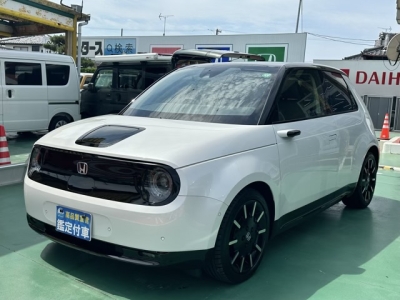 HONDA e(ホンダ)中古車 前方