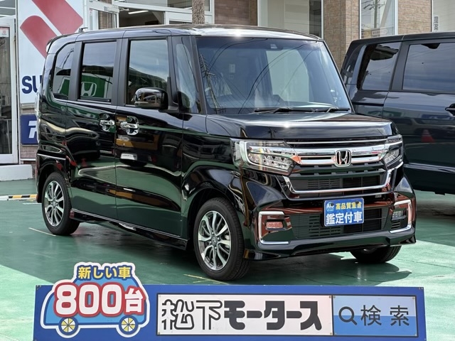 N-BOXカスタム(ホンダ)届出済未使用車全体拡大