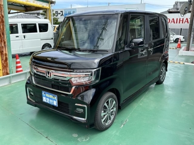 N-BOXカスタム(ホンダ)届出済未使用車 前方