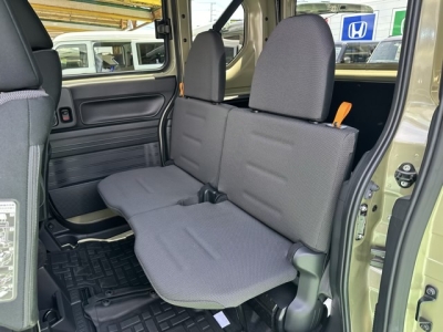 N-VAN(ホンダ)中古車 後席内装