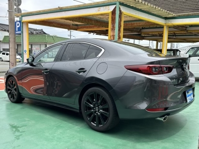 MAZDA3 セダン(マツダ)中古車 後方