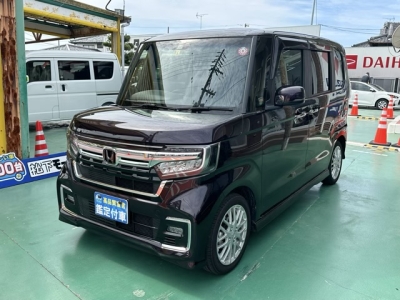 N-BOXカスタム(ホンダ)中古車 前方