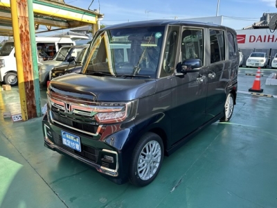 N-BOXカスタム(ホンダ)届出済未使用車 前方