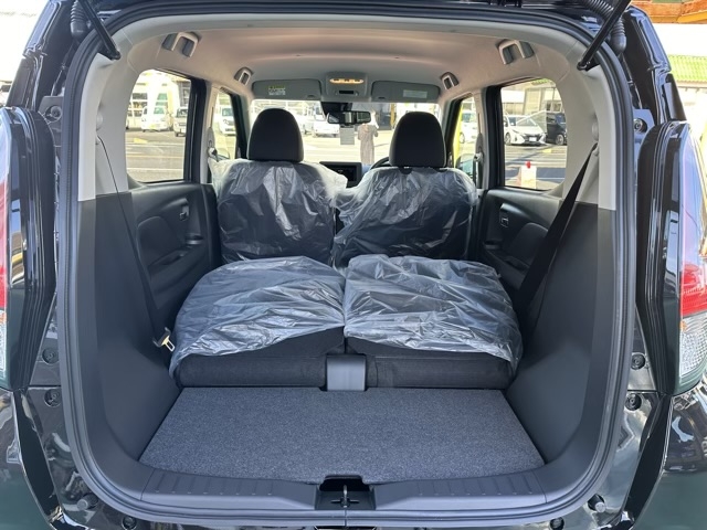 デイズ(ニッサン)新車見本展示有 9