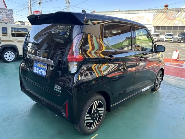デイズ(ニッサン)新車見本展示有 10