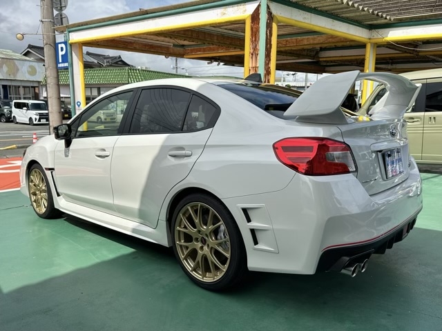 WRX STI(スバル)登録済未使用車 2