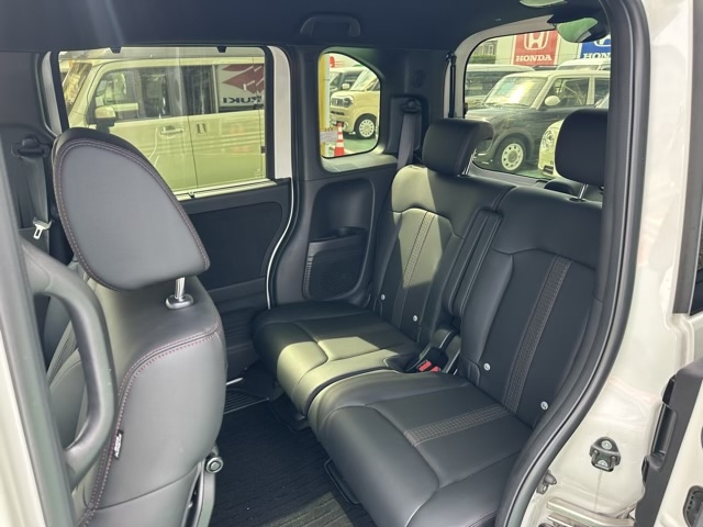 N-BOX(ホンダ)中古車 4