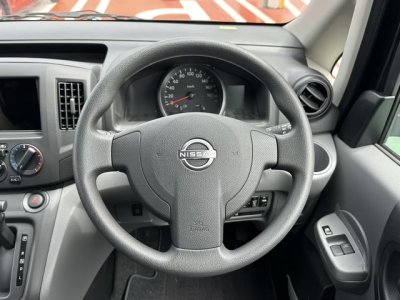 NV200バネットバン(ニッサン)中古車 内外装写真