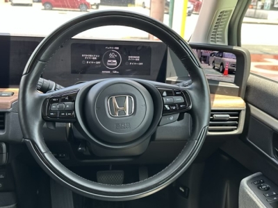 HONDA e(ホンダ)中古車 内外装写真