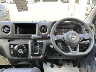 キャラバン(ニッサン)登録済未使用車 内外装写真他１