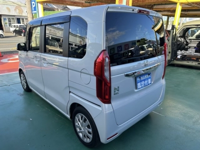 N-BOX(ホンダ)中古車 後方