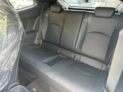 GRヤリス(トヨタ)中古車 後席内装
