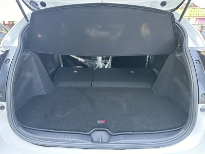 GRヤリス(トヨタ)中古車 内外装写真他１