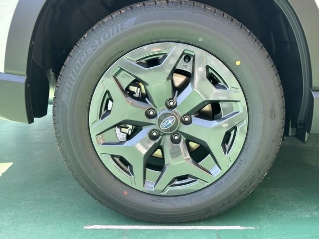 フォレスター(スバル)登録済未使用車 13