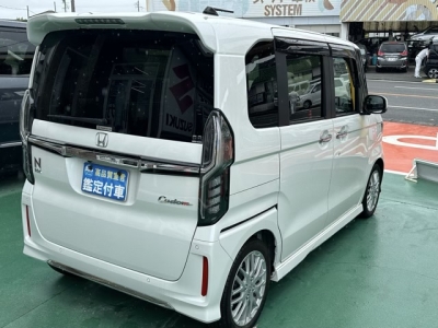 N-BOXカスタム(ホンダ)中古車 内外装写真他１