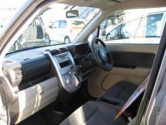 ゼスト(ホンダ)中古車 前席内装
