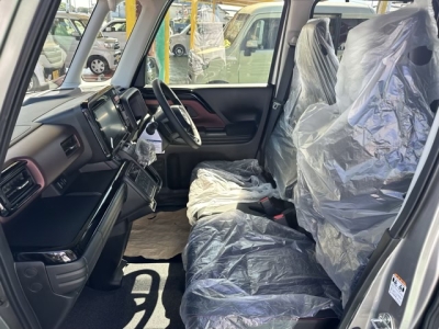 新型フレアワゴン(マツダ)届出済未使用車 前席内装