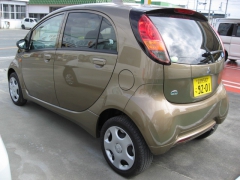 アイ(三菱)中古車 後方