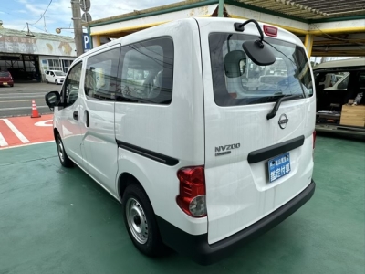 NV200バネットバン(ニッサン)登録済未使用車 後方