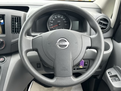 NV200バネットバン(ニッサン)登録済未使用車 内外装写真