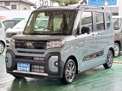 タントファンクロス(ダイハツ)届出済未使用車 前方