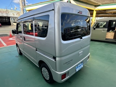 ミニキャブバン(三菱)中古車 後方