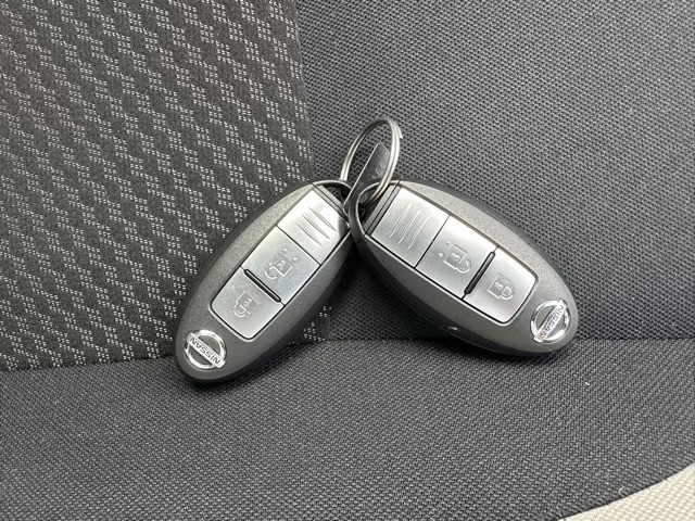 ノート(ニッサン)中古車 22