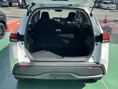 ノート(ニッサン)中古車 内外装写真他２