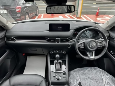 CX-5(マツダ)中古車 後席から見た前席