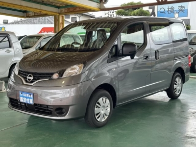 NV200バネットバン(ニッサン)登録済未使用車 前方