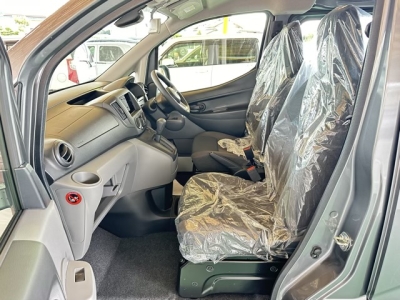 NV200バネットバン(ニッサン)登録済未使用車 前席内装